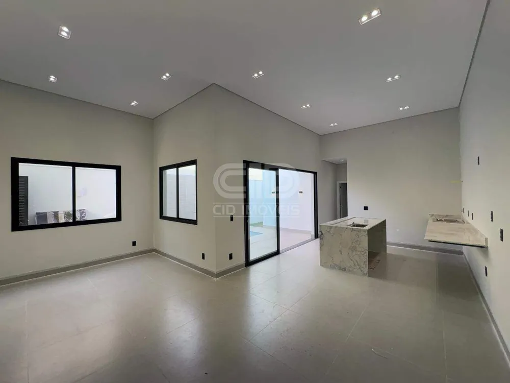 Casa, 3 quartos, 166 m² - Foto 1
