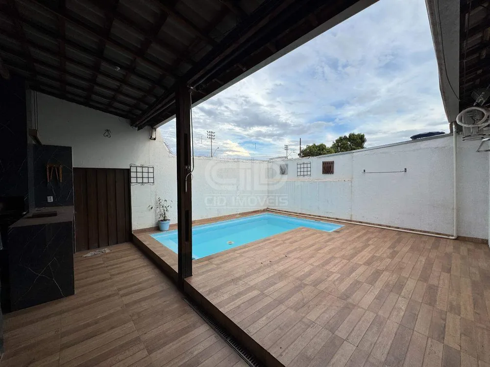 Casa, 3 quartos, 156 m² - Foto 2