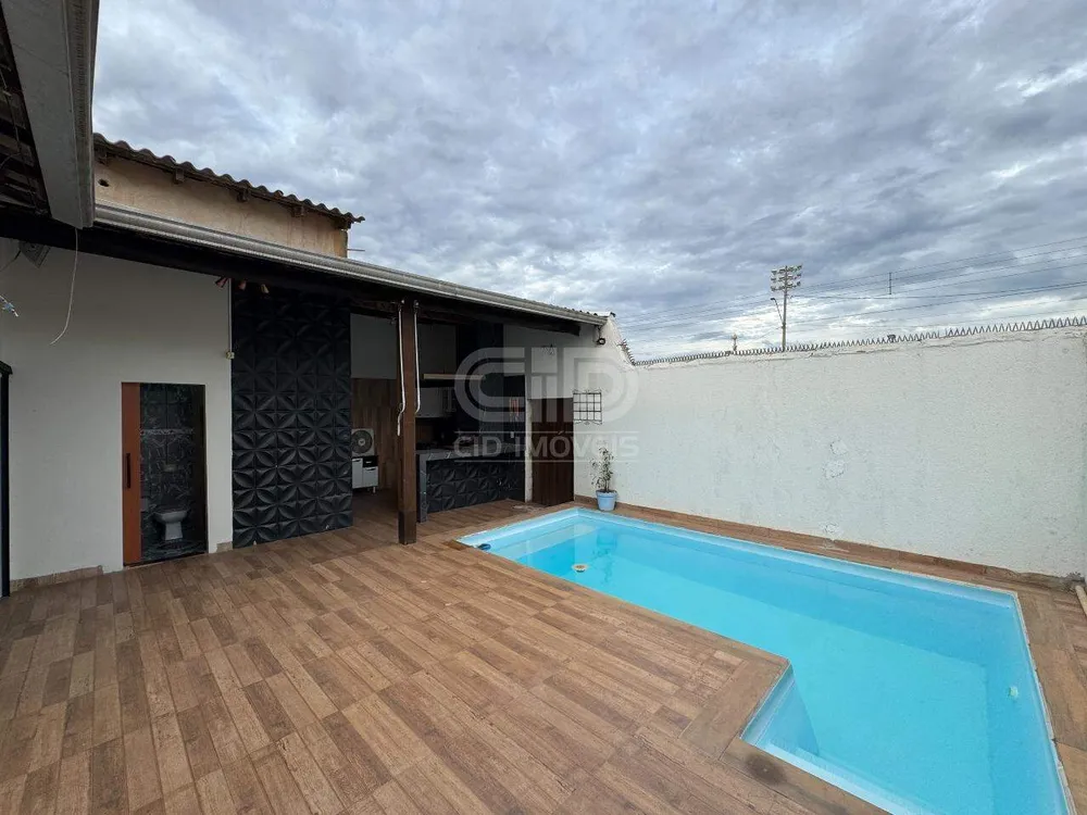 Casa, 3 quartos, 156 m² - Foto 1