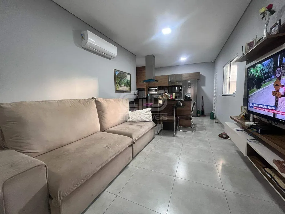 Casa, 3 quartos, 68 m² - Foto 1