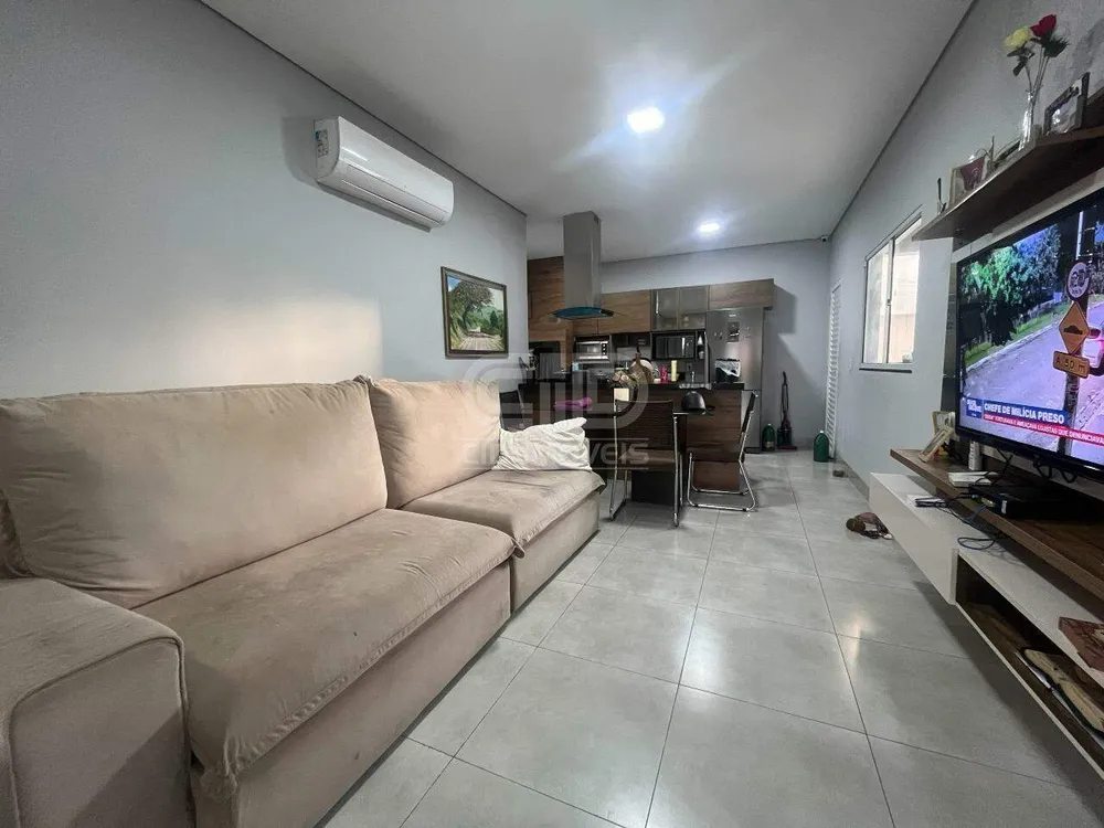 Casa, 3 quartos, 68 m² - Foto 2
