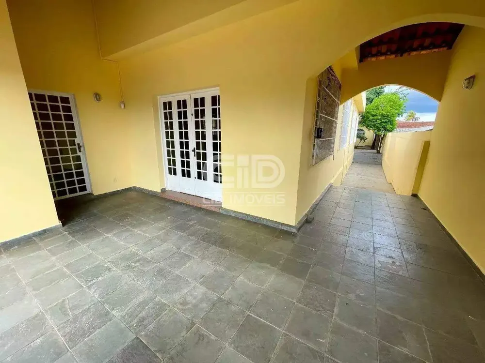 Sobrado, 3 quartos, 309 m² - Foto 2