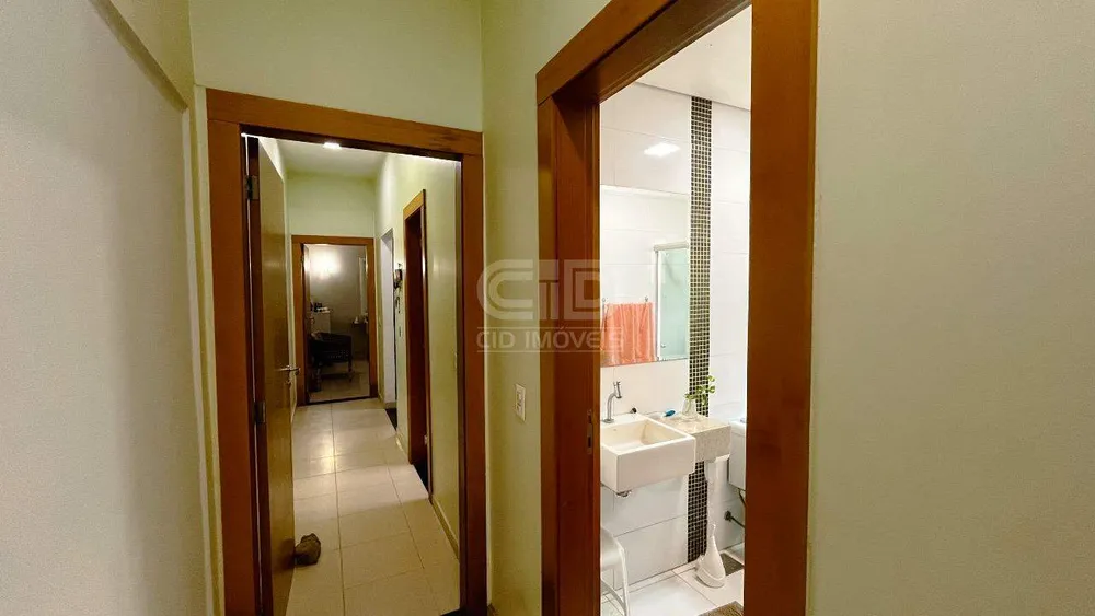 Casa, 4 quartos, 240 m² - Foto 4