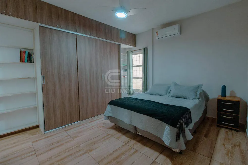 Casa, 4 quartos, 118 m² - Foto 1