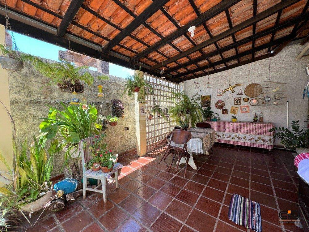 Casa, 2 quartos, 229 m² - Foto 2