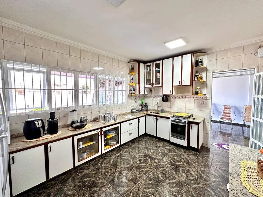Casa, 3 quartos, 326 m² - Foto 7