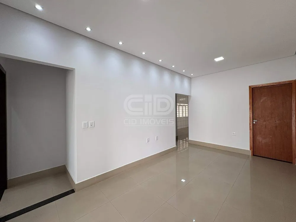 Casa, 4 quartos, 200 m² - Foto 1