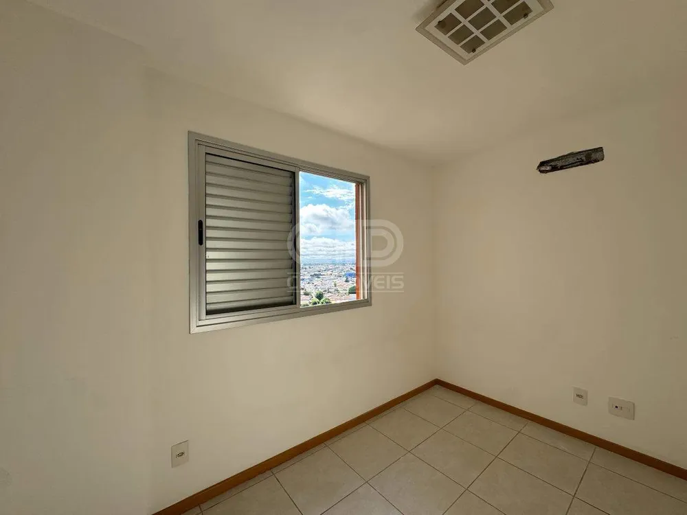Apartamento, 3 quartos, 106 m² - Foto 2