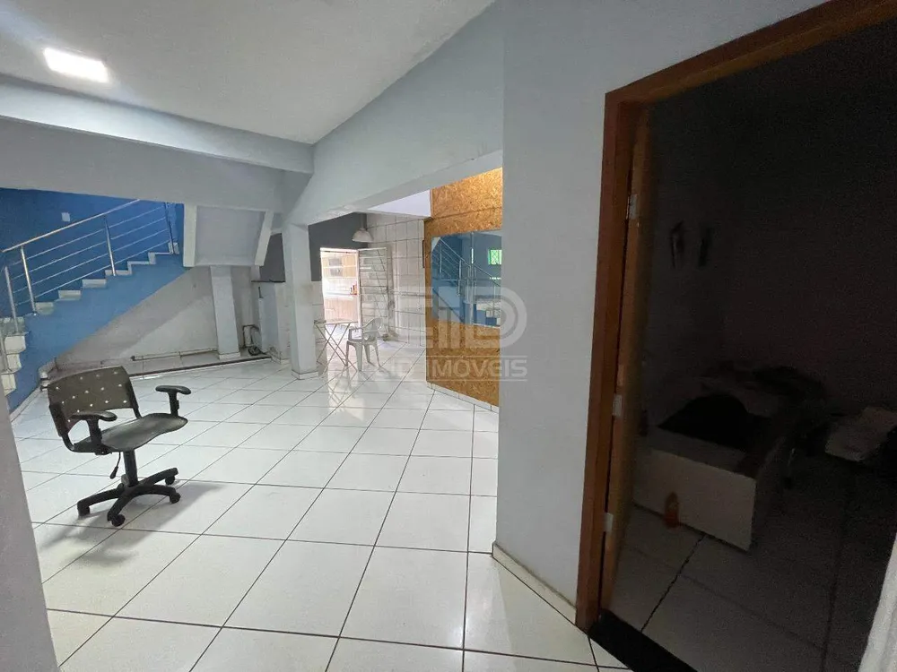 Sobrado, 4 quartos, 223 m² - Foto 1