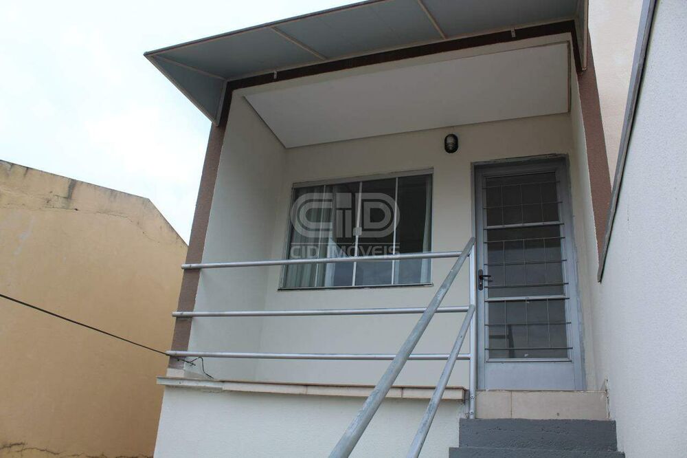 Casa, 4 quartos, 139 m² - Foto 1