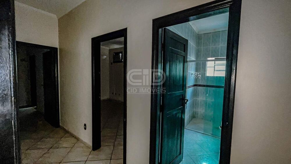 Casa à venda com 3 quartos, 197m² - Foto 11
