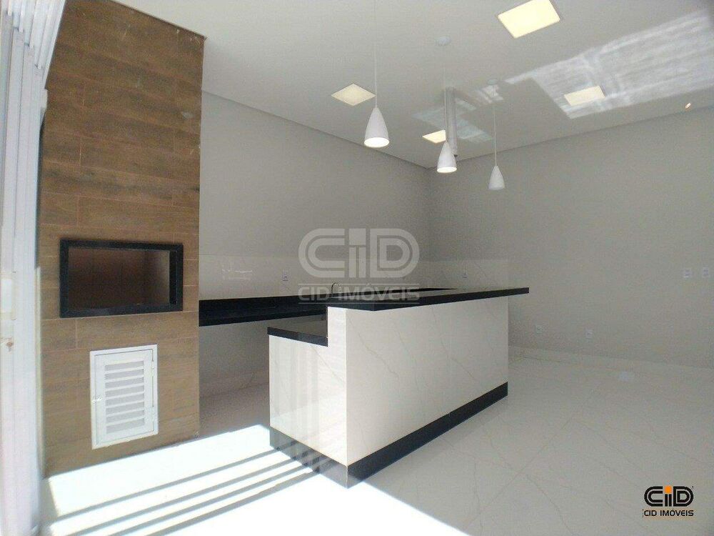 Casa de Condomínio à venda com 3 quartos, 298m² - Foto 3