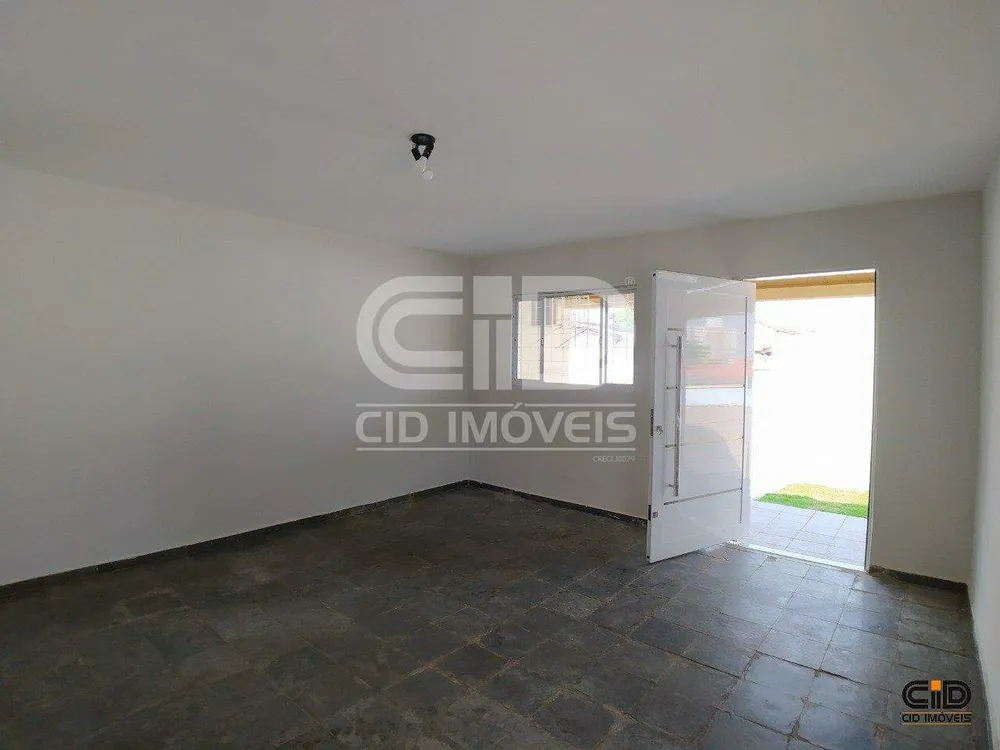 Casa, 4 quartos, 223 m² - Foto 1