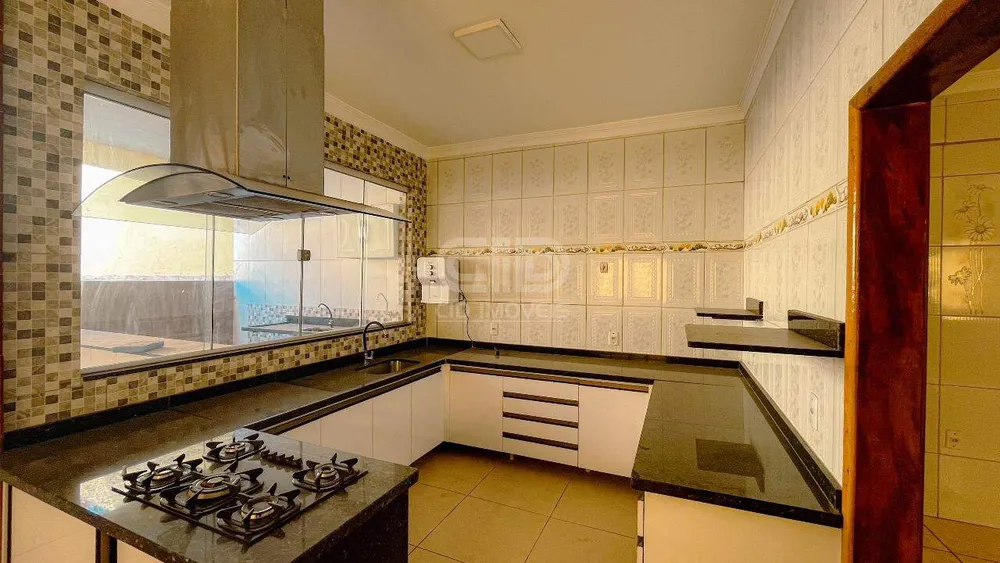 Sobrado, 3 quartos, 196 m² - Foto 5