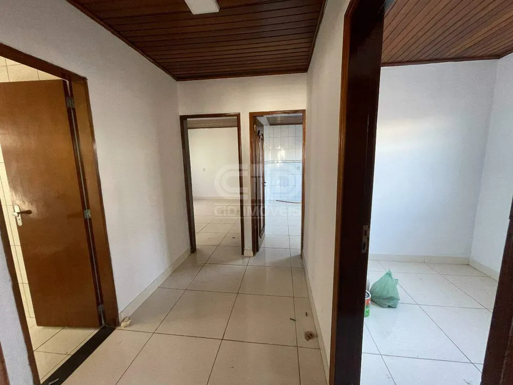 Casa, 3 quartos, 181 m² - Foto 2