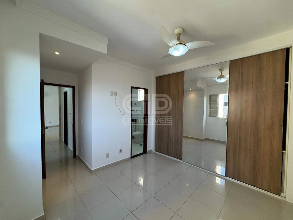 Apartamento, 3 quartos, 115 m² - Foto 2