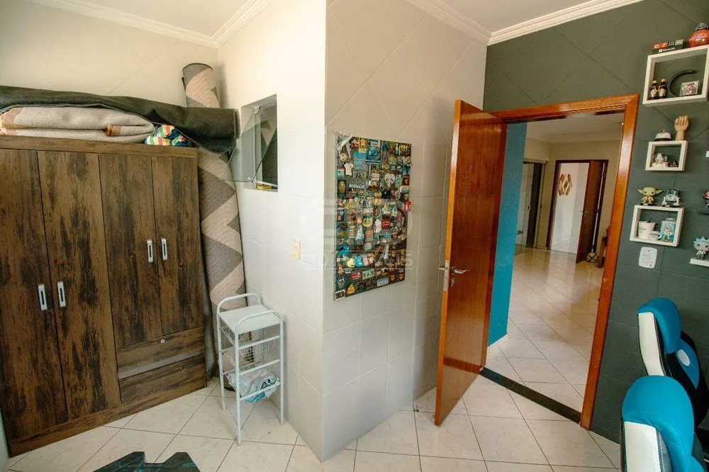 Sobrado, 5 quartos, 346 m² - Foto 4