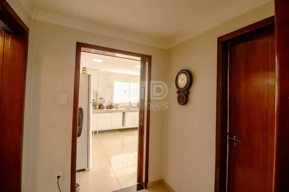 Sobrado, 5 quartos, 346 m² - Foto 1