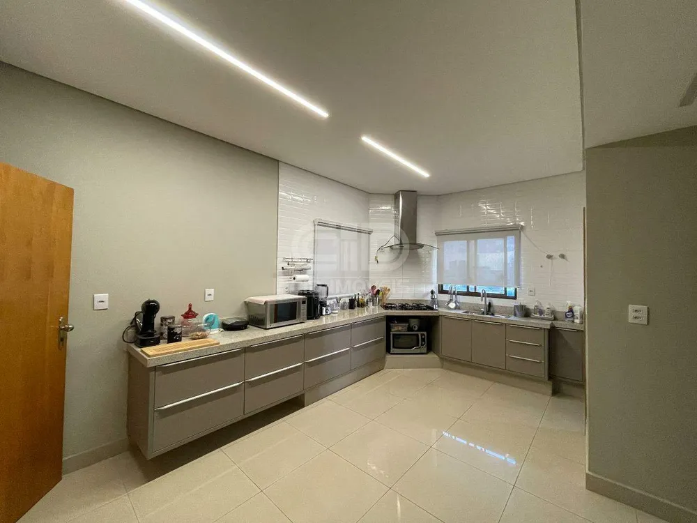 Apartamento, 4 quartos, 245 m² - Foto 1