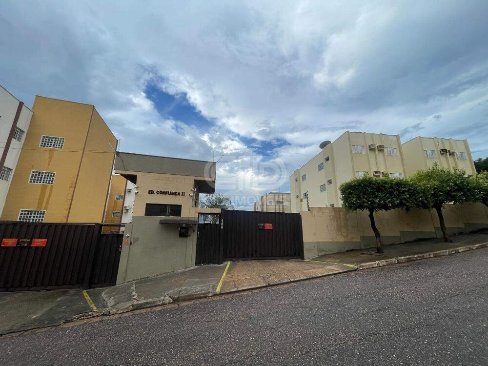 Apartamento para alugar com 3 quartos, 85m² - Foto 1