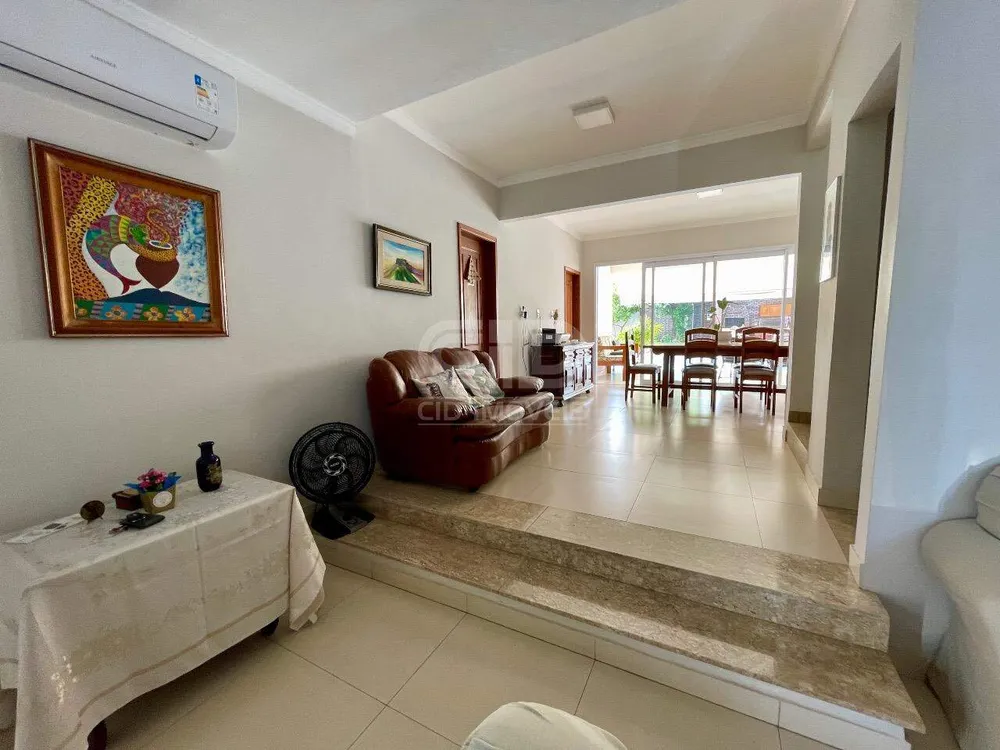 Casa, 4 quartos, 232 m² - Foto 4