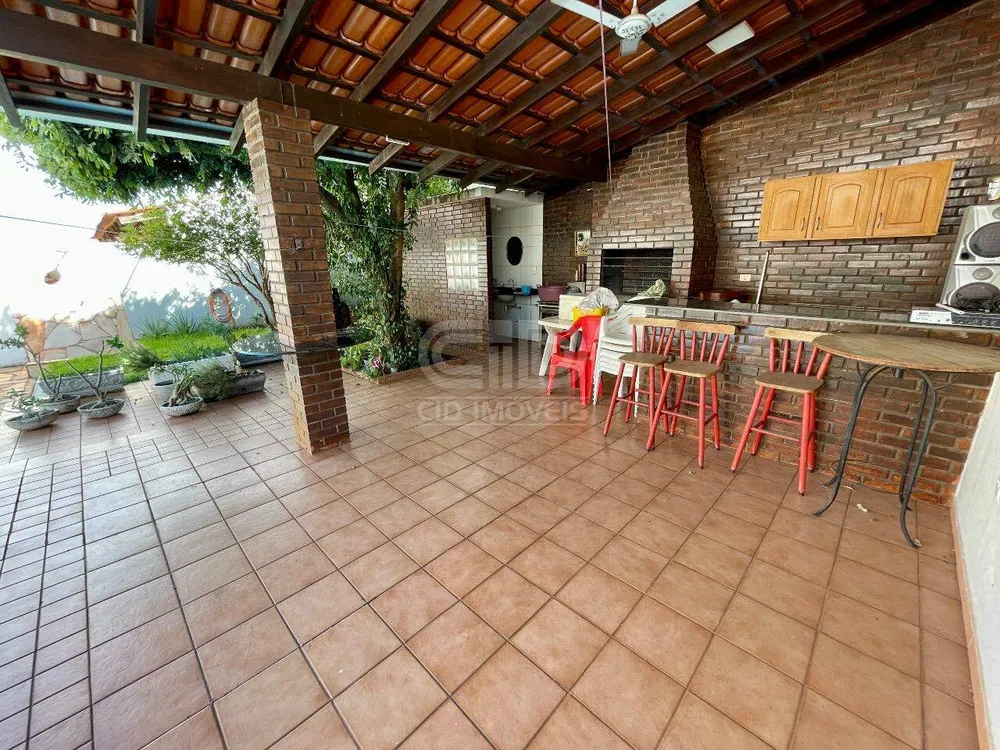 Casa, 4 quartos, 232 m² - Foto 8