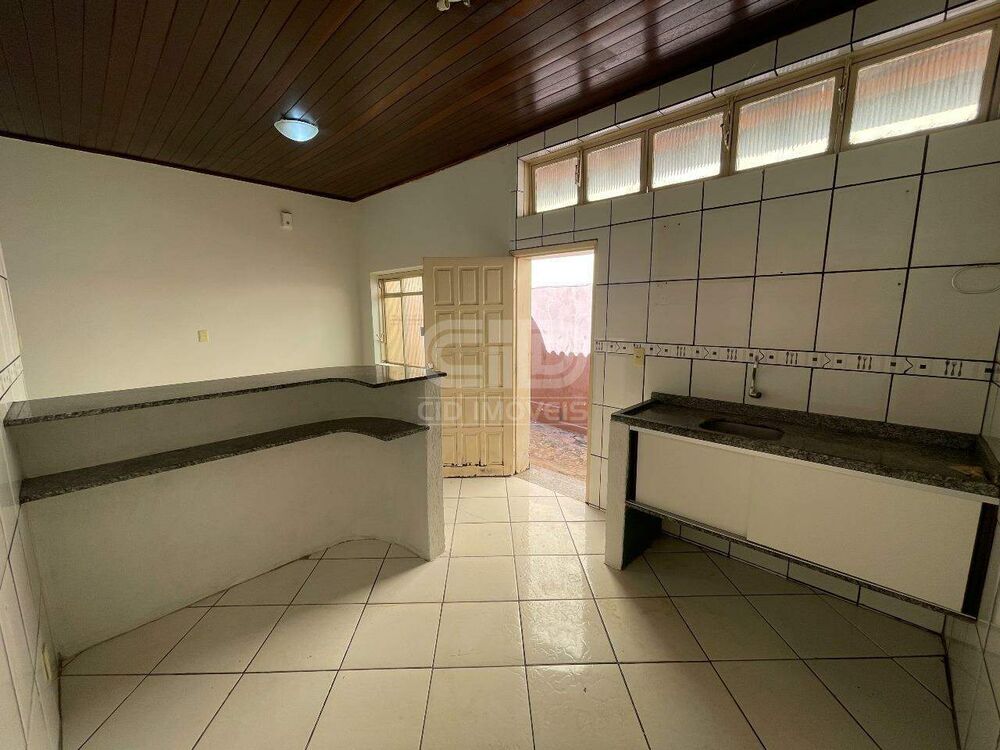 Prédio Inteiro para alugar com 3 quartos, 178m² - Foto 8
