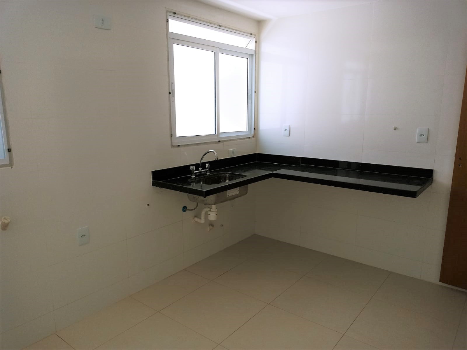 Apartamento à venda com 3 quartos, 102m² - Foto 15