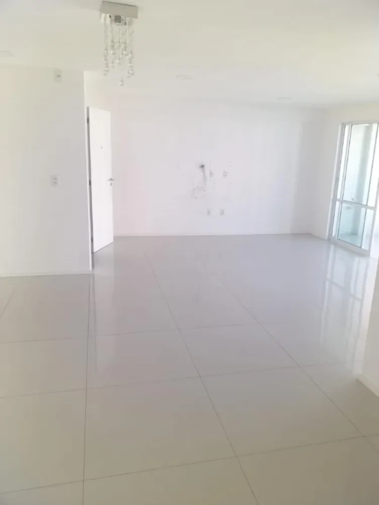Apartamento, 3 quartos, 121 m² - Foto 2
