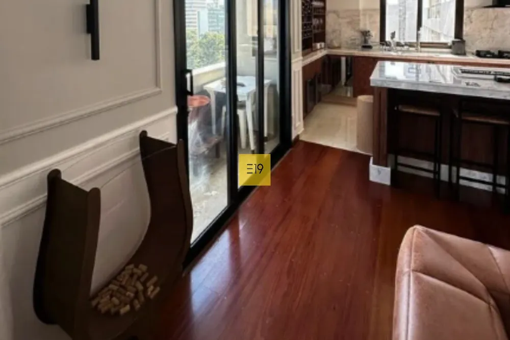 Apartamento, 3 quartos, 240 m² - Foto 1