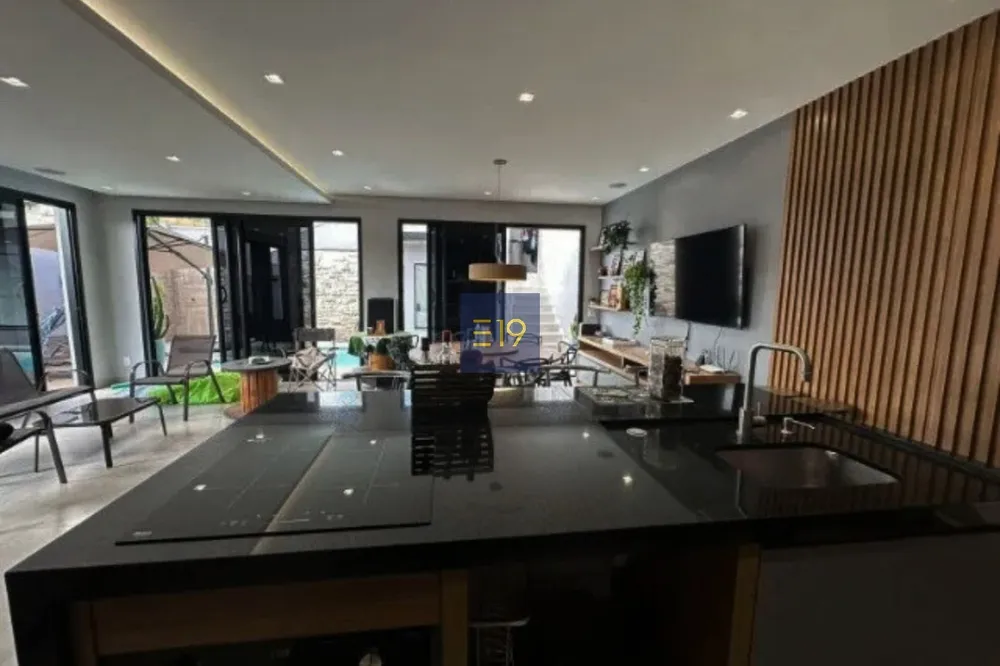 Casa, 4 quartos, 390 m² - Foto 1