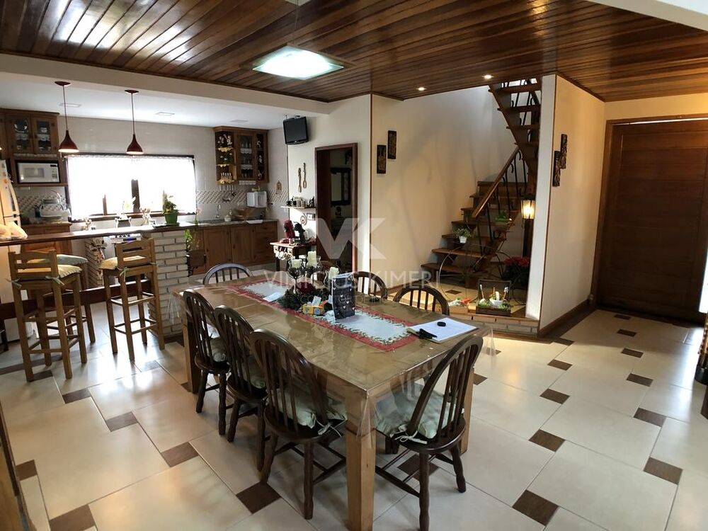 Casa, 3 quartos, 249 m² - Foto 28