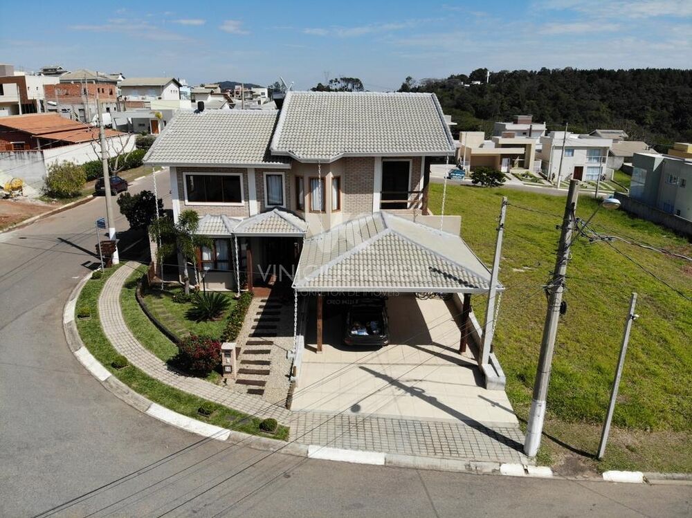 Casa, 3 quartos, 249 m² - Foto 2