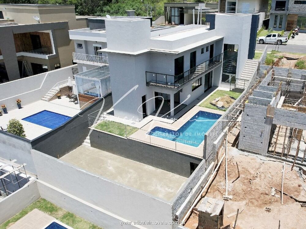 Casa de Condomínio à venda e aluguel com 3 quartos, 224m² - Foto 1