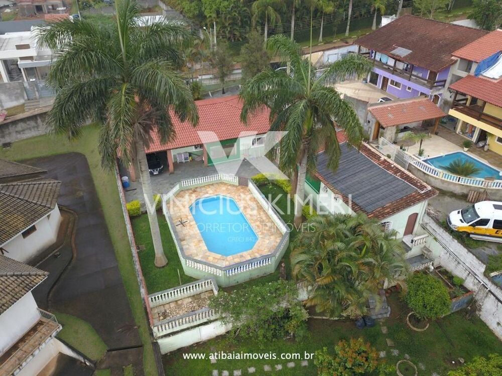 Casa à venda com 3 quartos, 200m² - Foto 2