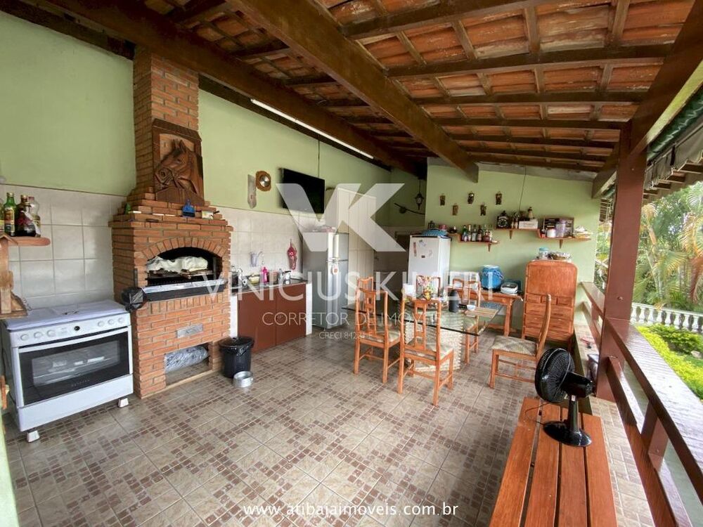 Casa à venda com 3 quartos, 200m² - Foto 17