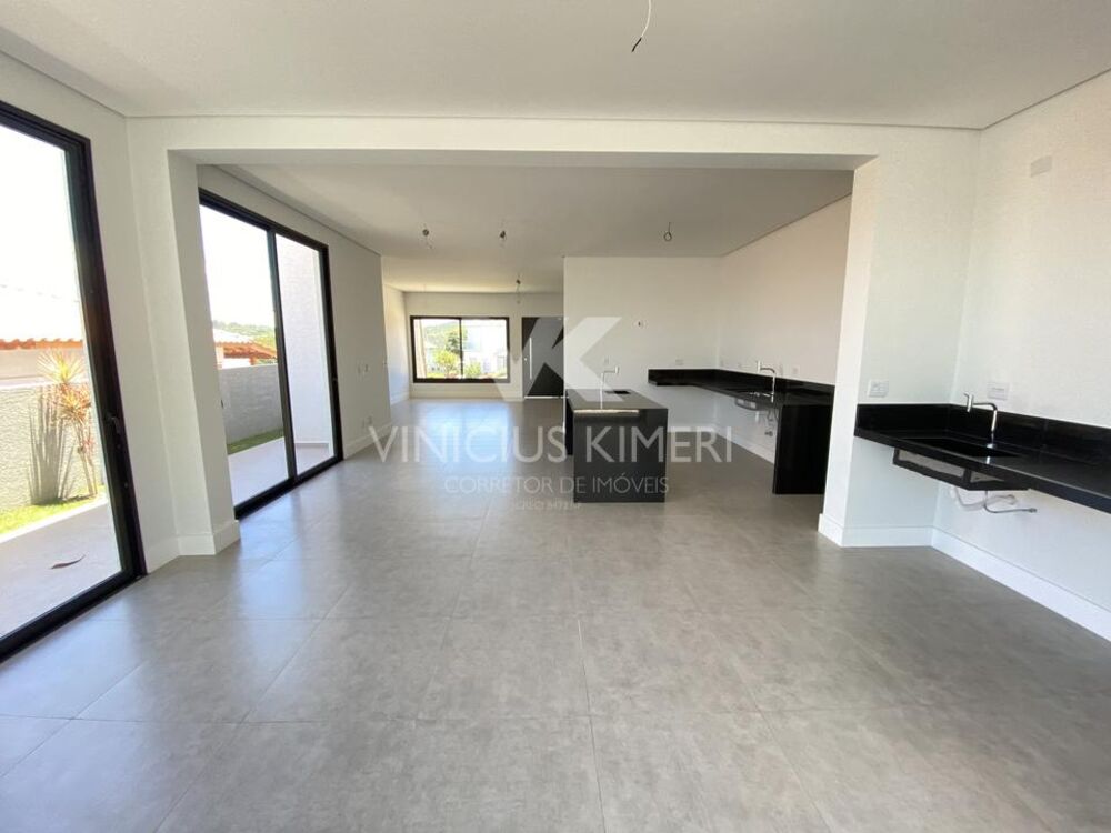 Casa à venda com 3 quartos, 213m² - Foto 30