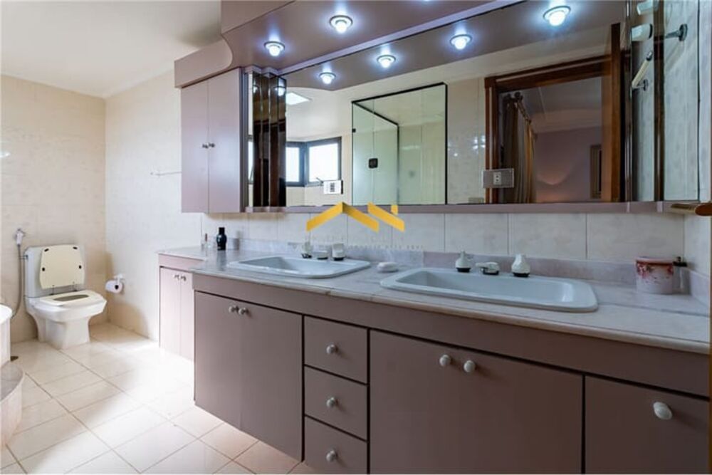 Apartamento à venda com 4 quartos, 214m² - Foto 5