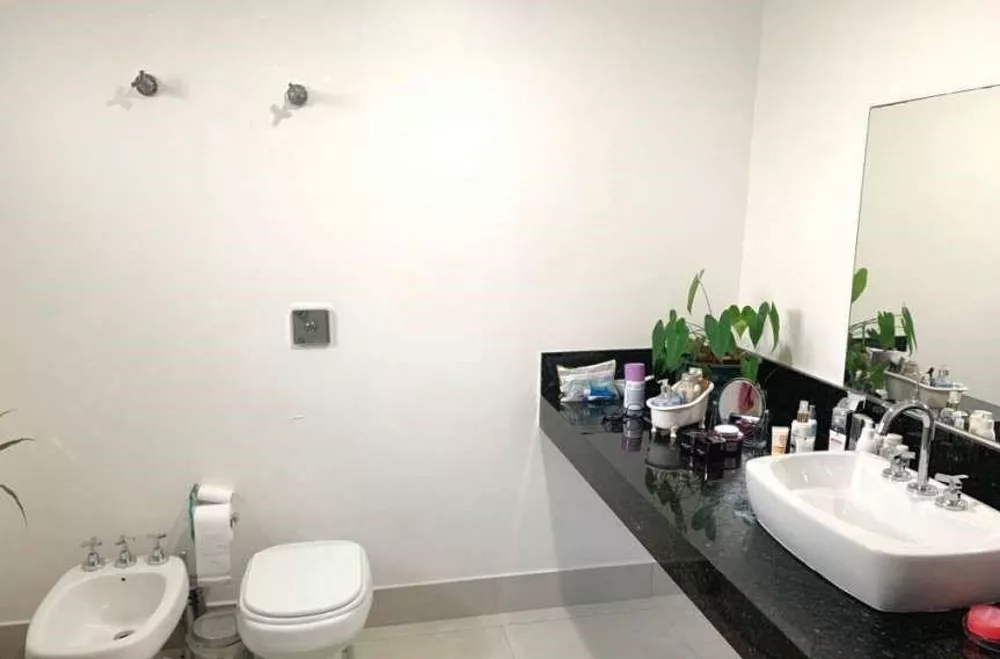 Apartamento à venda com 3 quartos, 150m² - Foto 2