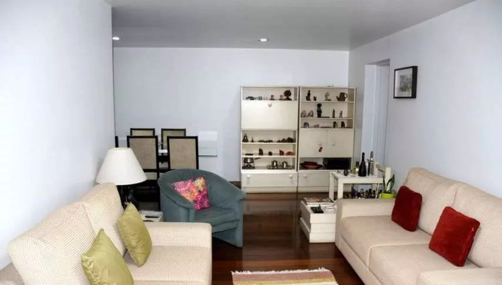 Apartamento à venda com 3 quartos, 150m² - Foto 3