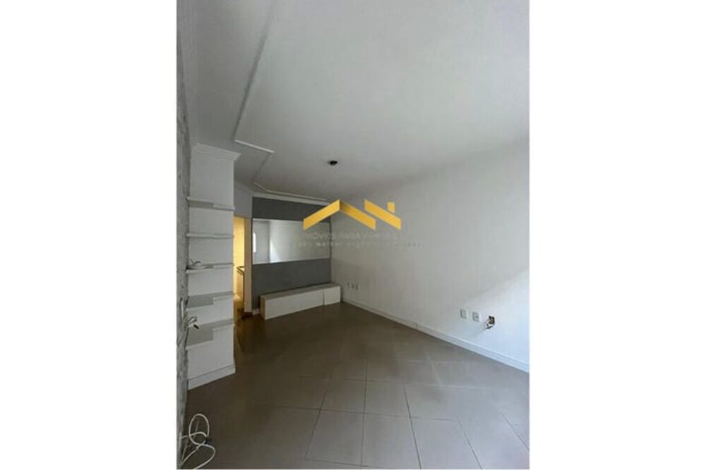 Casa à venda com 2 quartos, 50m² - Foto 16