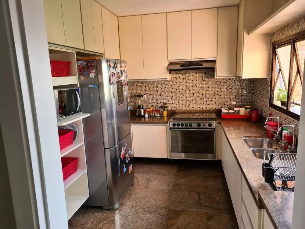 Apartamento à venda com 4 quartos, 215m² - Foto 15