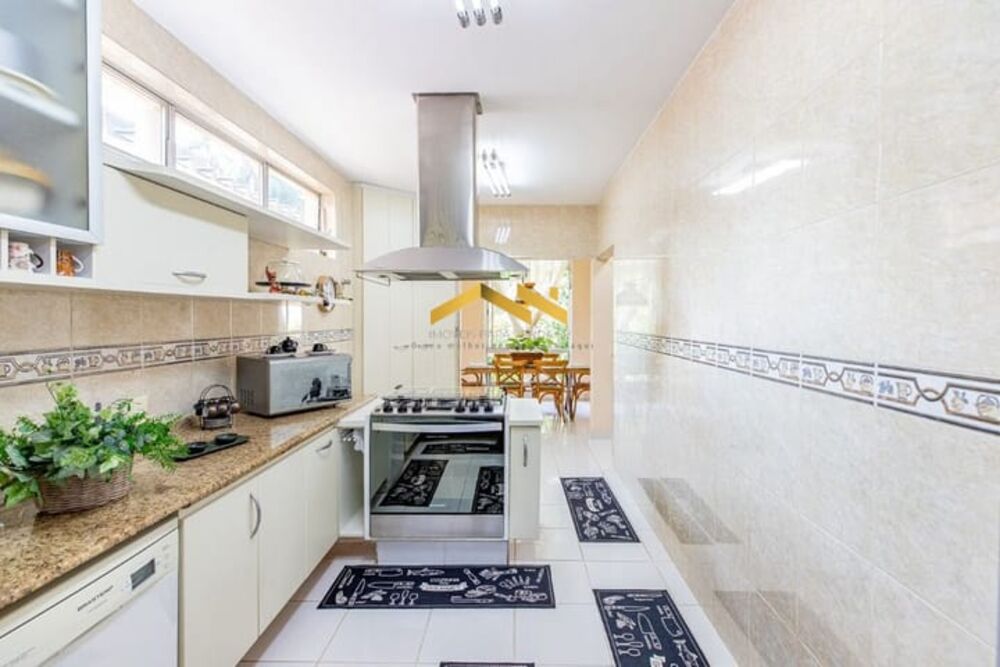 Casa à venda com 3 quartos, 388m² - Foto 14