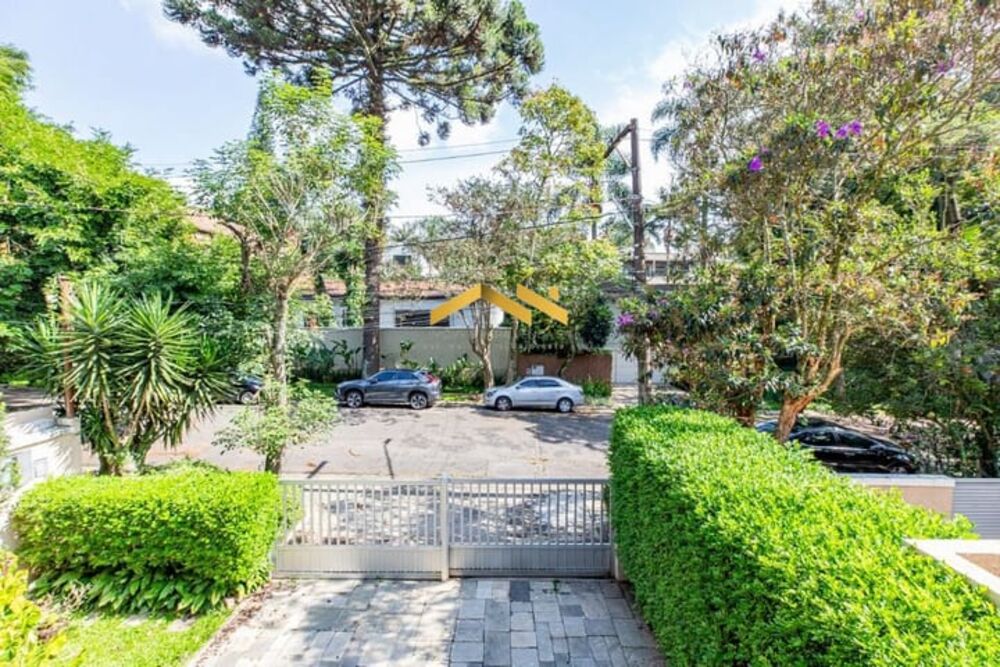 Casa à venda com 3 quartos, 388m² - Foto 12