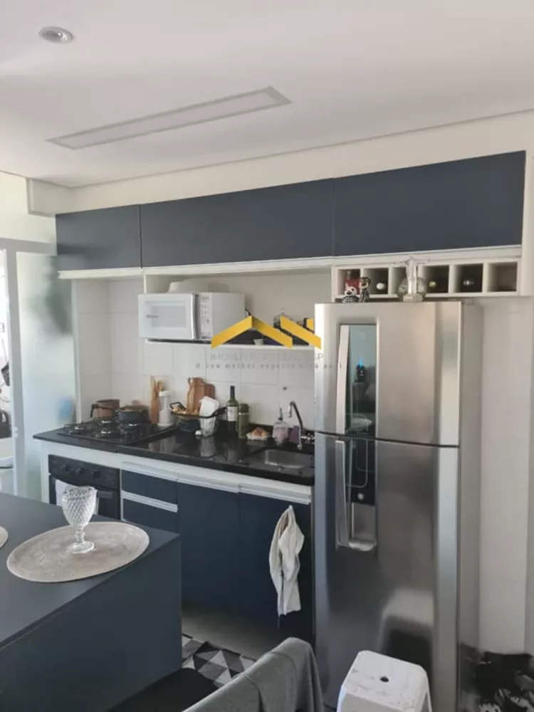 Apartamento à venda com 2 quartos, 67m² - Foto 3