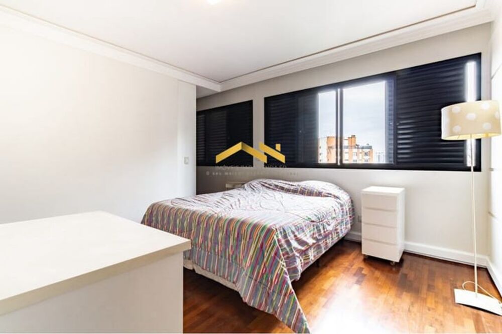 Apartamento à venda com 3 quartos, 158m² - Foto 3