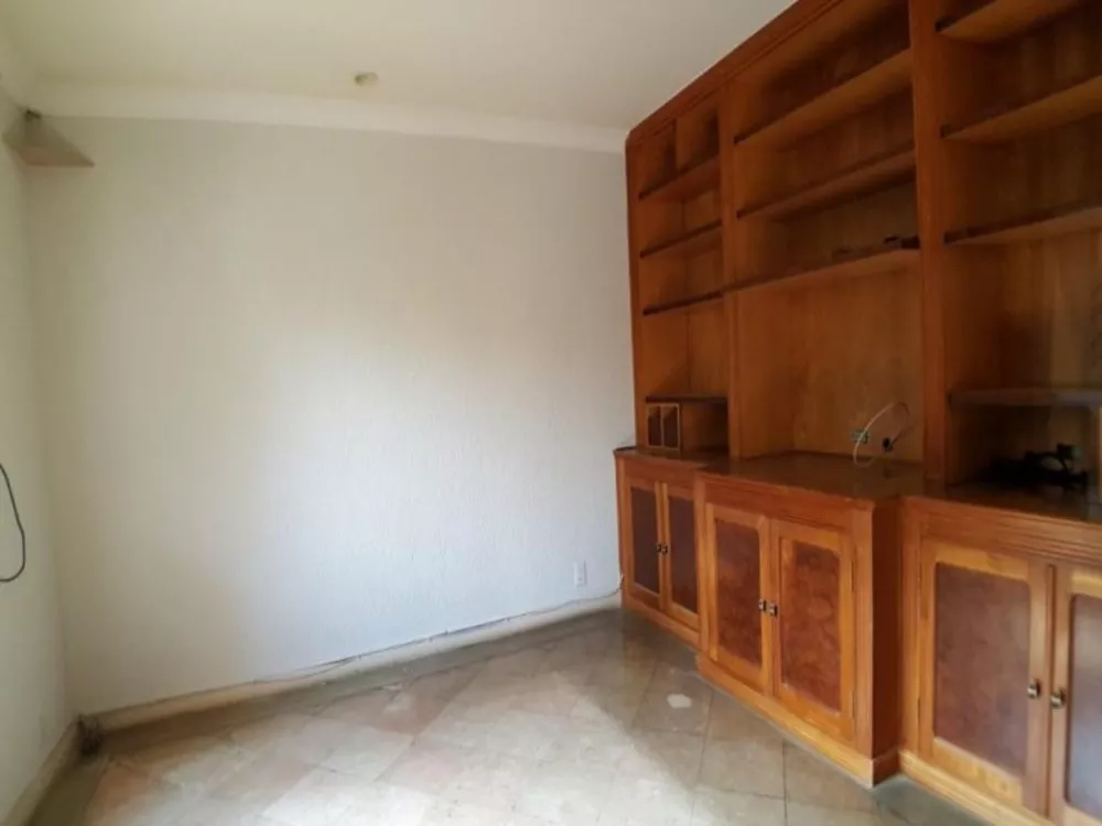 Apartamento à venda com 3 quartos, 215m² - Foto 2