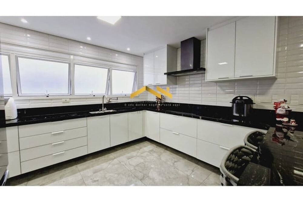 Apartamento à venda com 3 quartos, 239m² - Foto 14
