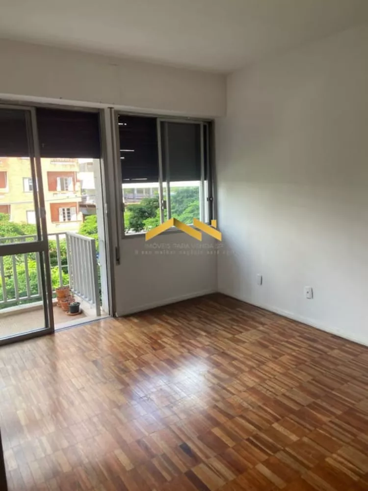 Apartamento à venda com 3 quartos, 150m² - Foto 2