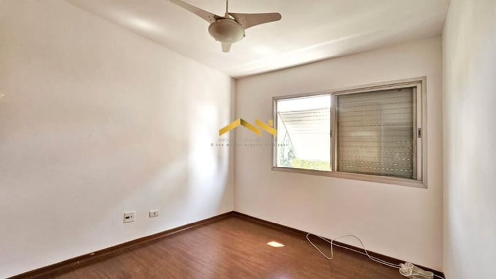 Apartamento à venda com 3 quartos, 122m² - Foto 2